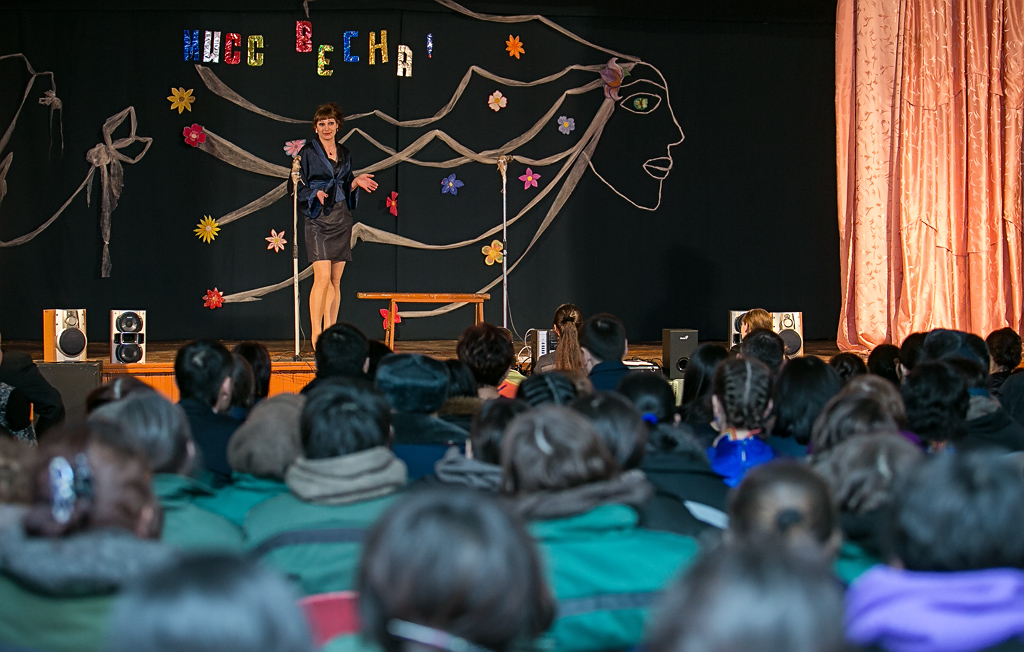 Конкурс красоты в ИК-7 , Фото с места события собственное