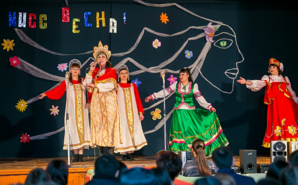 Конкурс красоты в ИК-7 , Фото с места события собственное