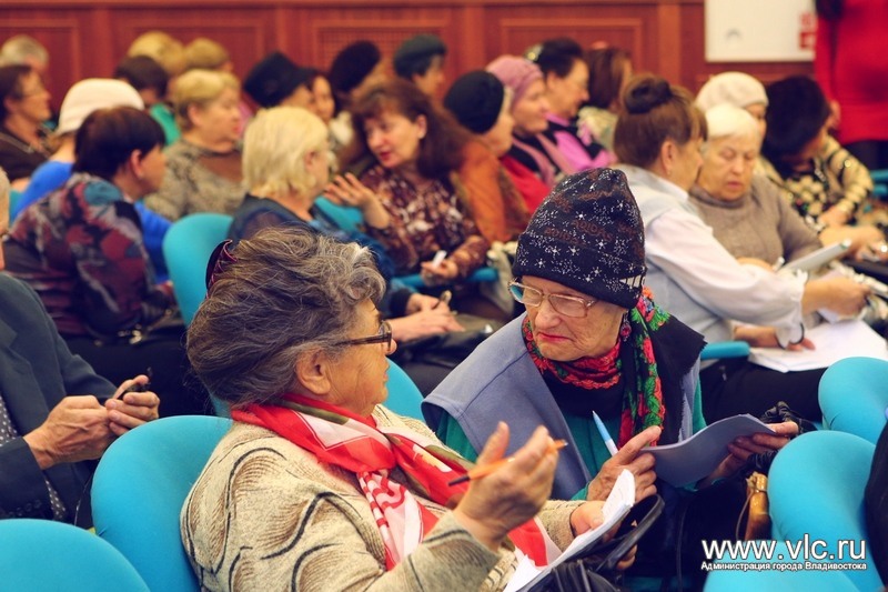 Горожане делятся друг с другом новыми знаниями, Фото с места события из других источников