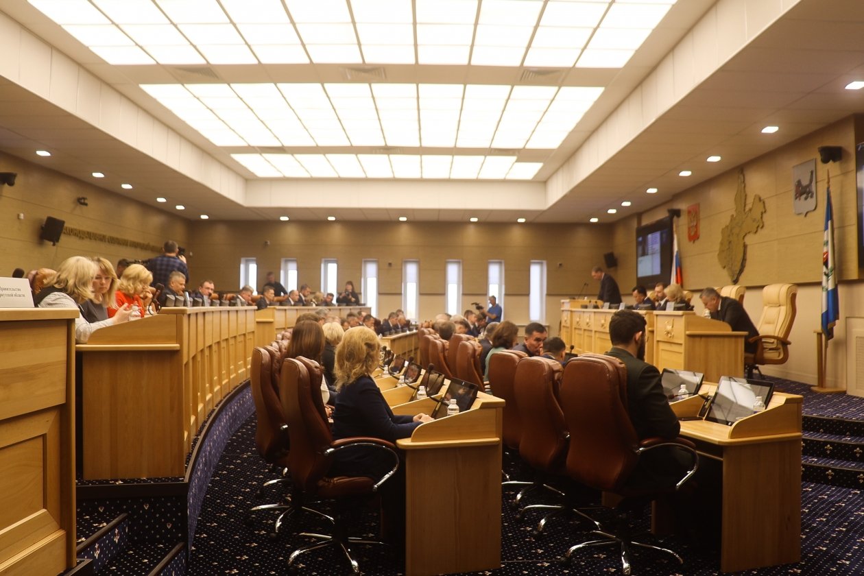 Депутаты ЗС Приангарья Юлия Ушакова, ИА IrkutskMedia