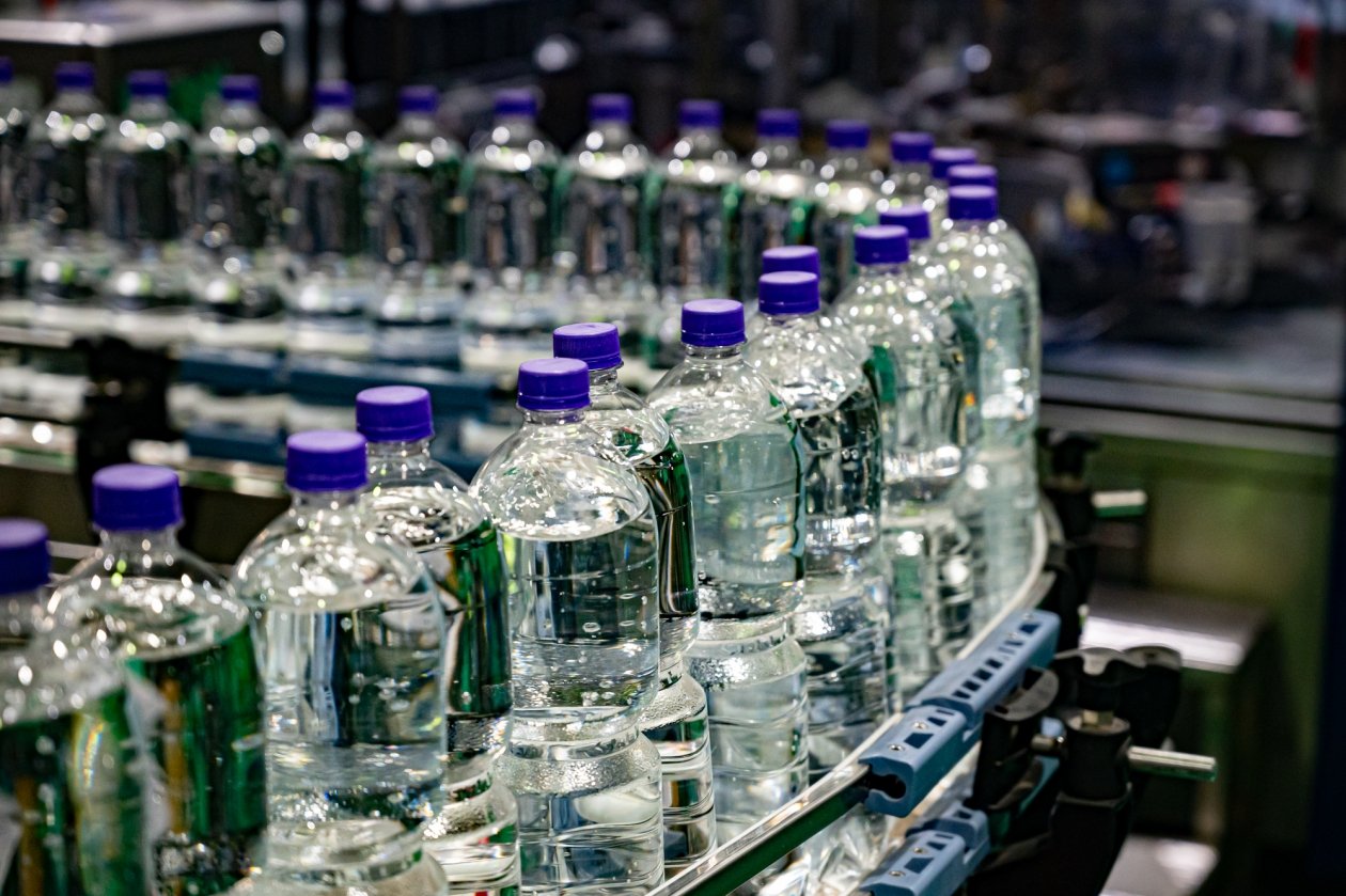 Линия по производству минеральной воды на заводе &quotСкит&quot Илья Табаченко, ИА PrimaMedia