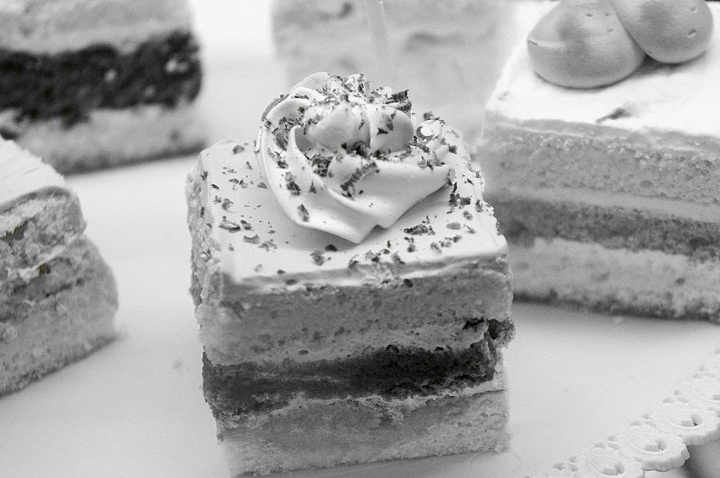 Пирожное, тематическое фото ИА IrkutskMedia