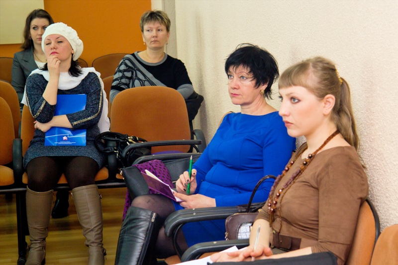 Тема материнского капитала вызвала интерес у участников, Фото с места события из других источников