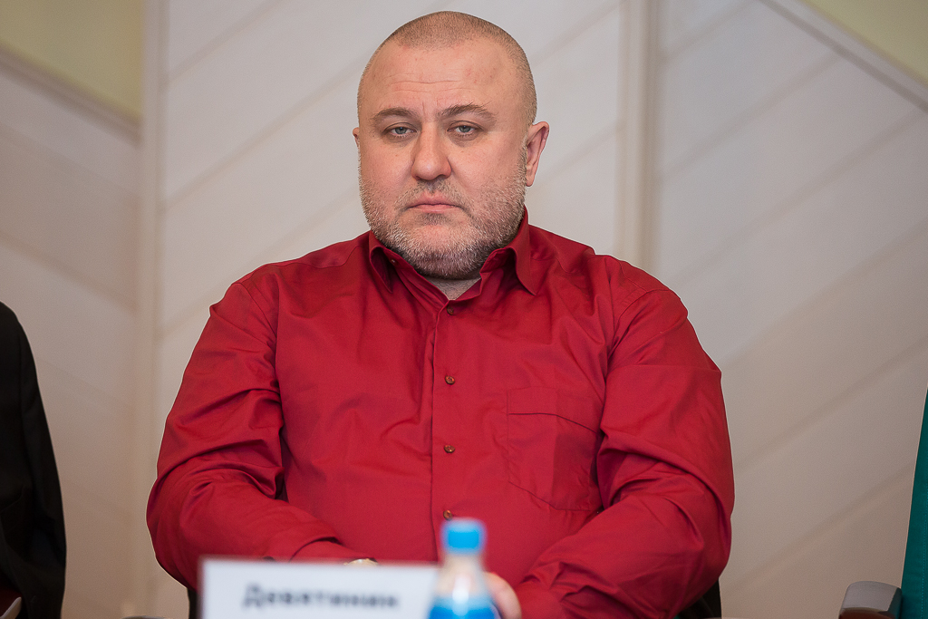 Павел Девятинин, Фото с места события собственное