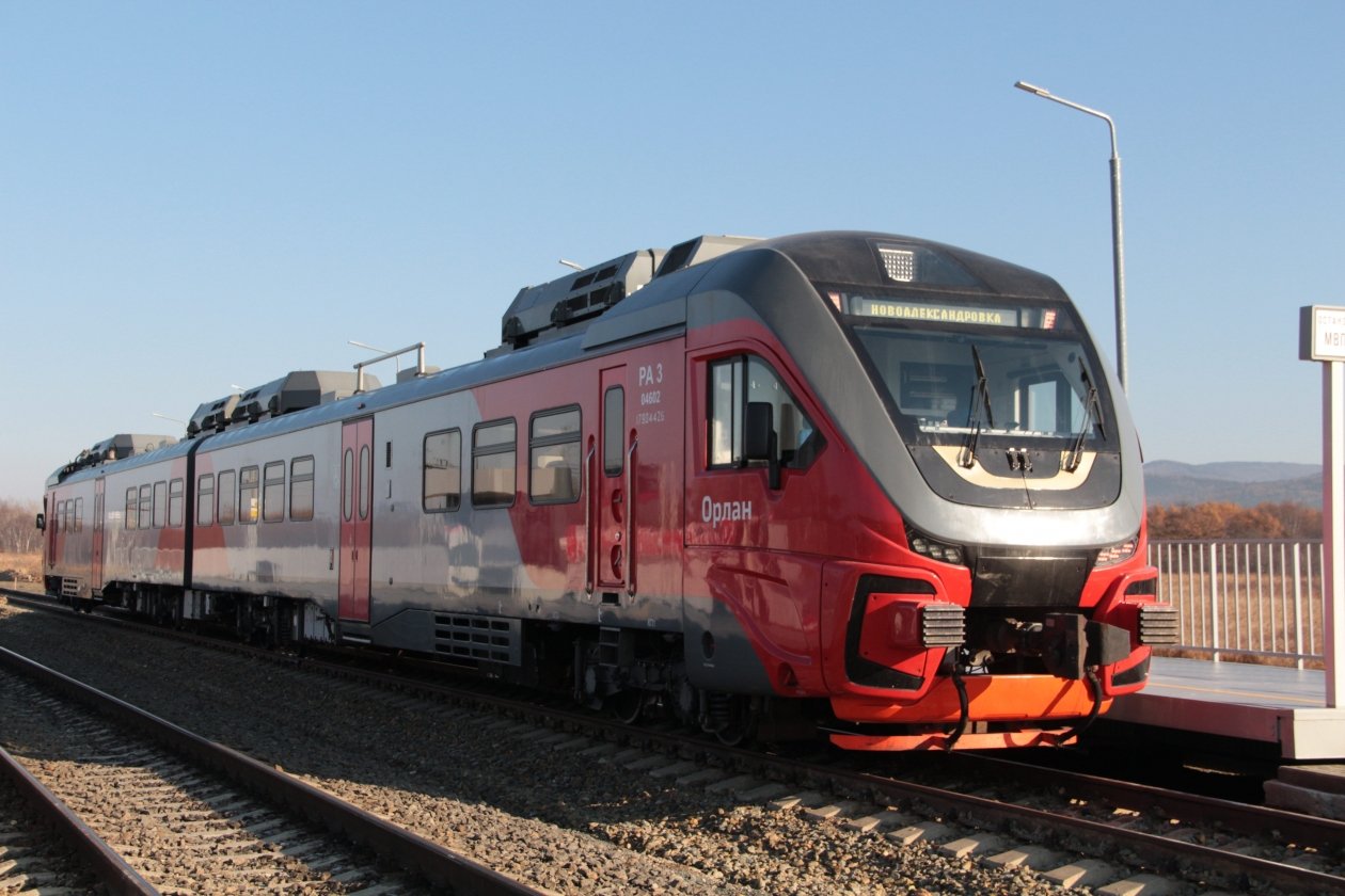 В Южно-Сахалинске запустили тактовое движение пригородных поездов ИА SakhalinMedia