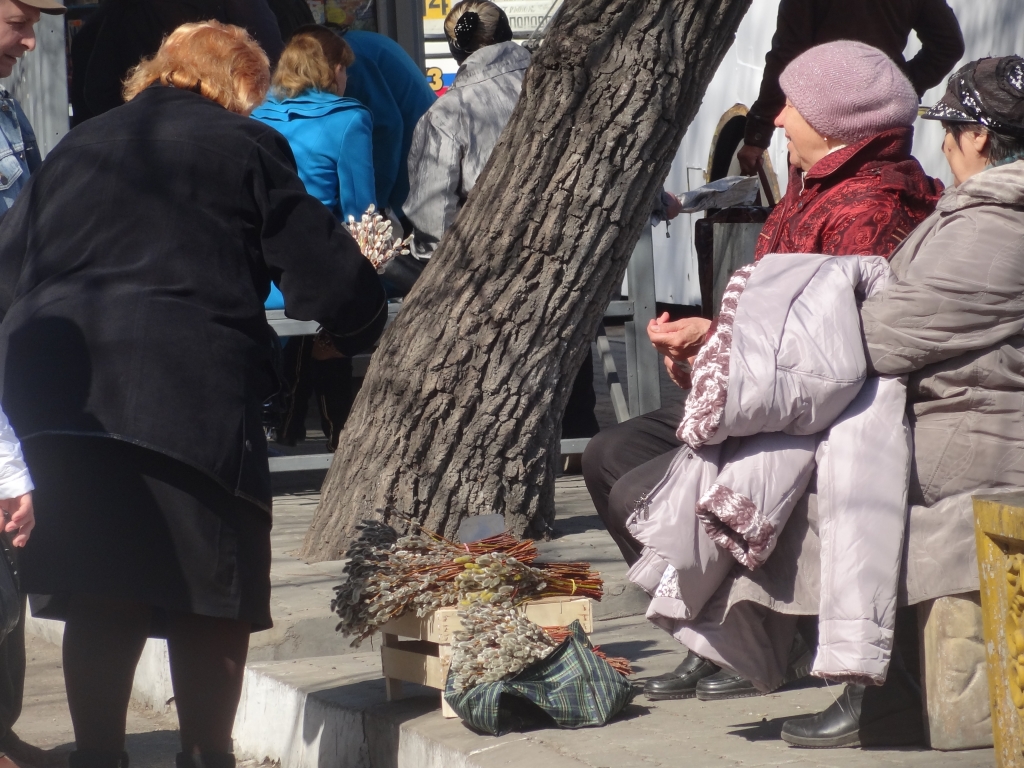 Продавцы вербы, Фото с места события собственное