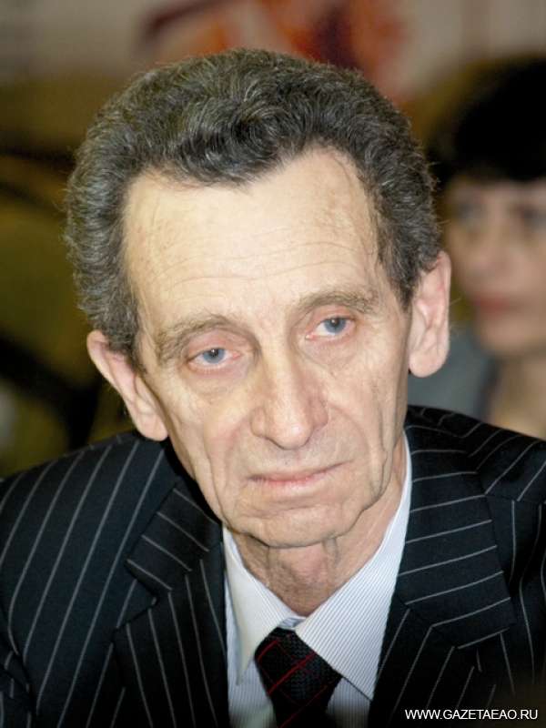 Роман Ледер Олег Черномаз, газета Биробиджанер Штерн