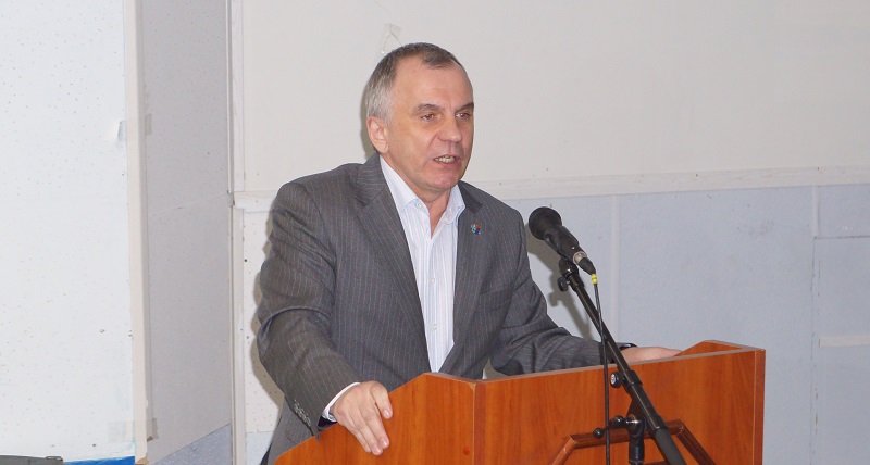 Руководитель администрации ОЭЗ Сергей Гребенюк, Фото с места события собственное