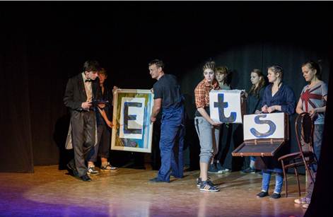 Начинающие театралы из Биробижана растопили сердца жюри на фестивале "Студенческая весна", Фото с места события из других источников