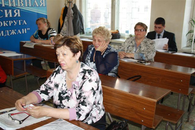 Участники заседания, Фото с места события собственное