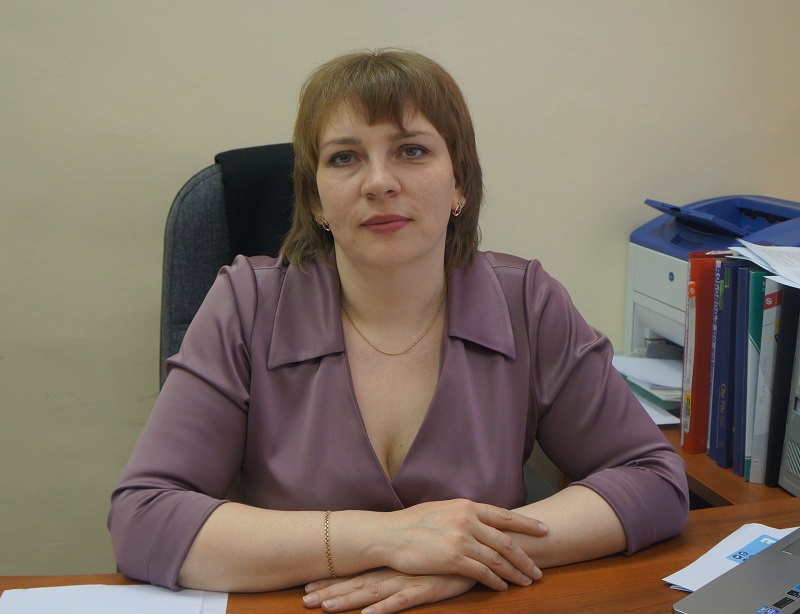 Директор Магаданской областной юношеской библиотеки Евгения Вельчинская, Фото с места события собственное