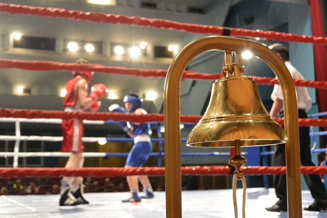 Воспитанник биробиджанской школы бокса Дмитрий Нестеров стал чемпионом мира среди юниоров, Фото с места события собственное