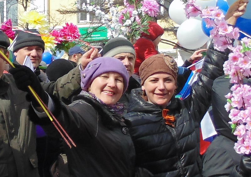 МагаданЭнерго встретила Первомай высокими мегаваттами, Фото с места события собственное