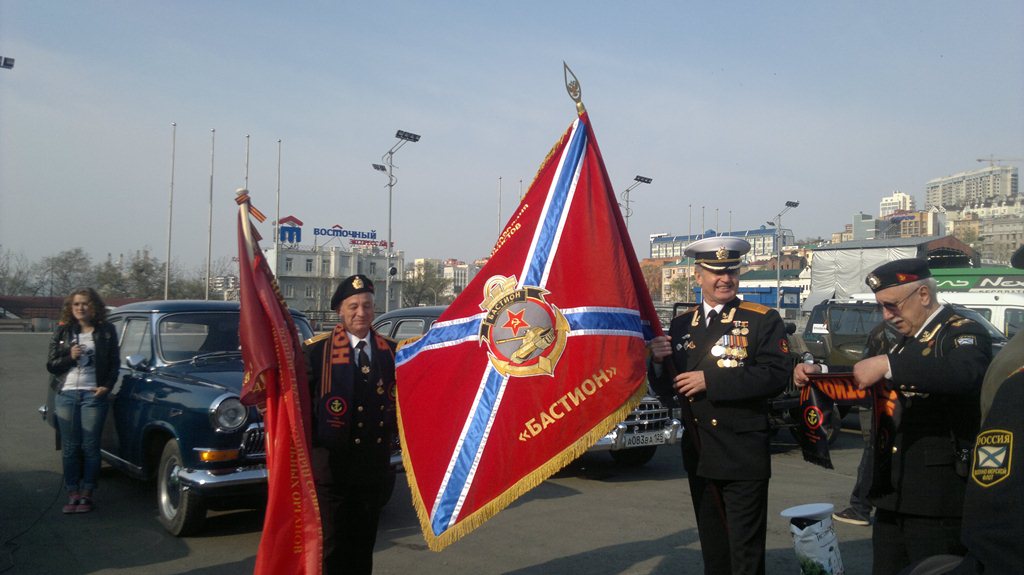 В автопробеге примут участие члены военно-патриотических клубов, Фото с места события из других источников