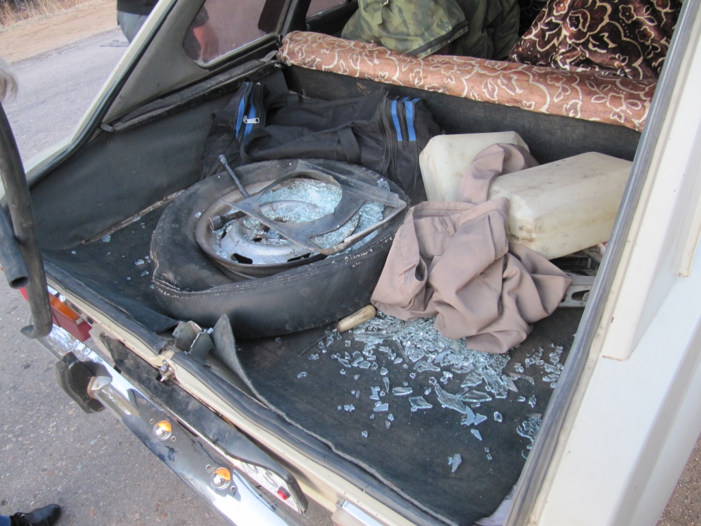 В дорожной разборке картечью был ранен житель Хоринского района Бурятии, Фото с места события из других источников