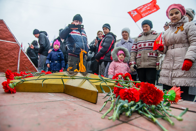 Вечный огонь в Магадане, Фото с места события собственное