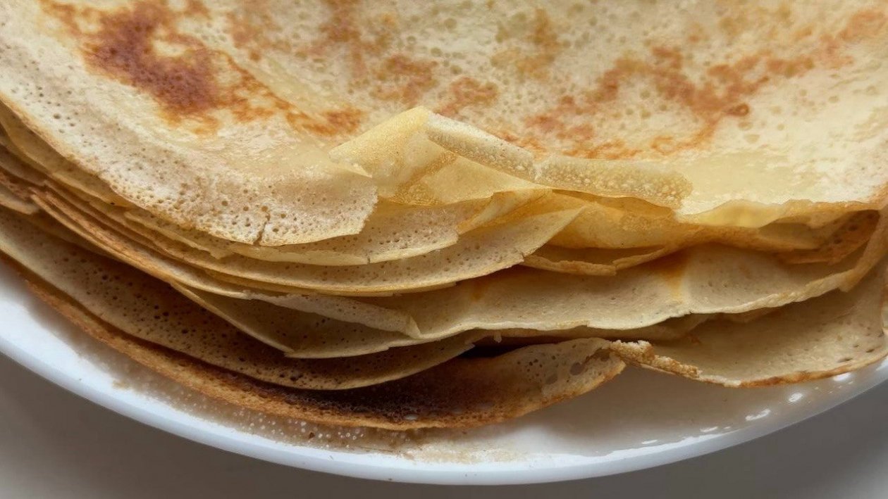 Блины не свернутся на сковороде: 2 ложки для тончайшего теста - взбиваем вилкой ИА Stavropol.Media