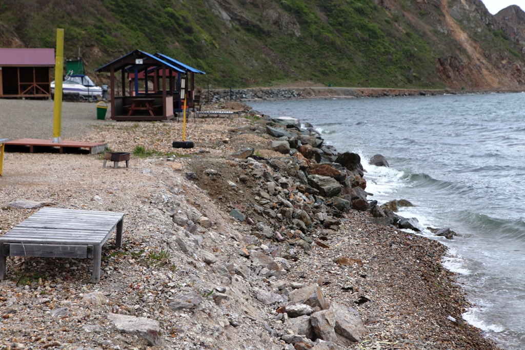 Пляж на мысе Токаревского, Фото с места события собственное