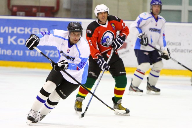 кристалл хоккей россия. кристалл хоккей сахалин. игра" хоккей". уралец каменск-уральский хоккей. хоккей чемпионат мира 2021 россия канада.