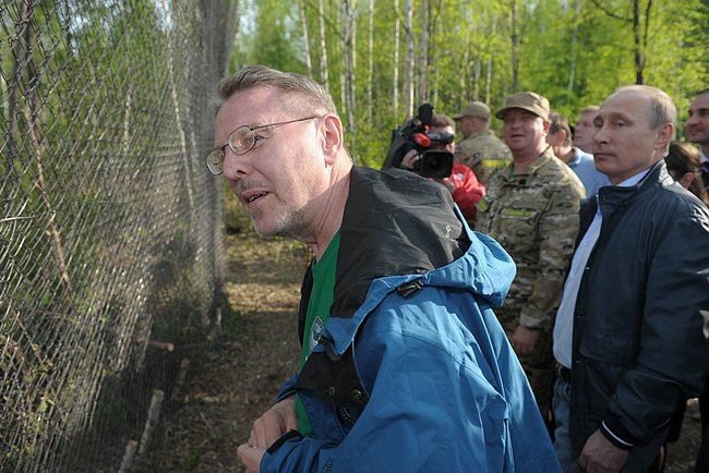 Путин в "Желундинском" заказнике, Фото с места события из других источников