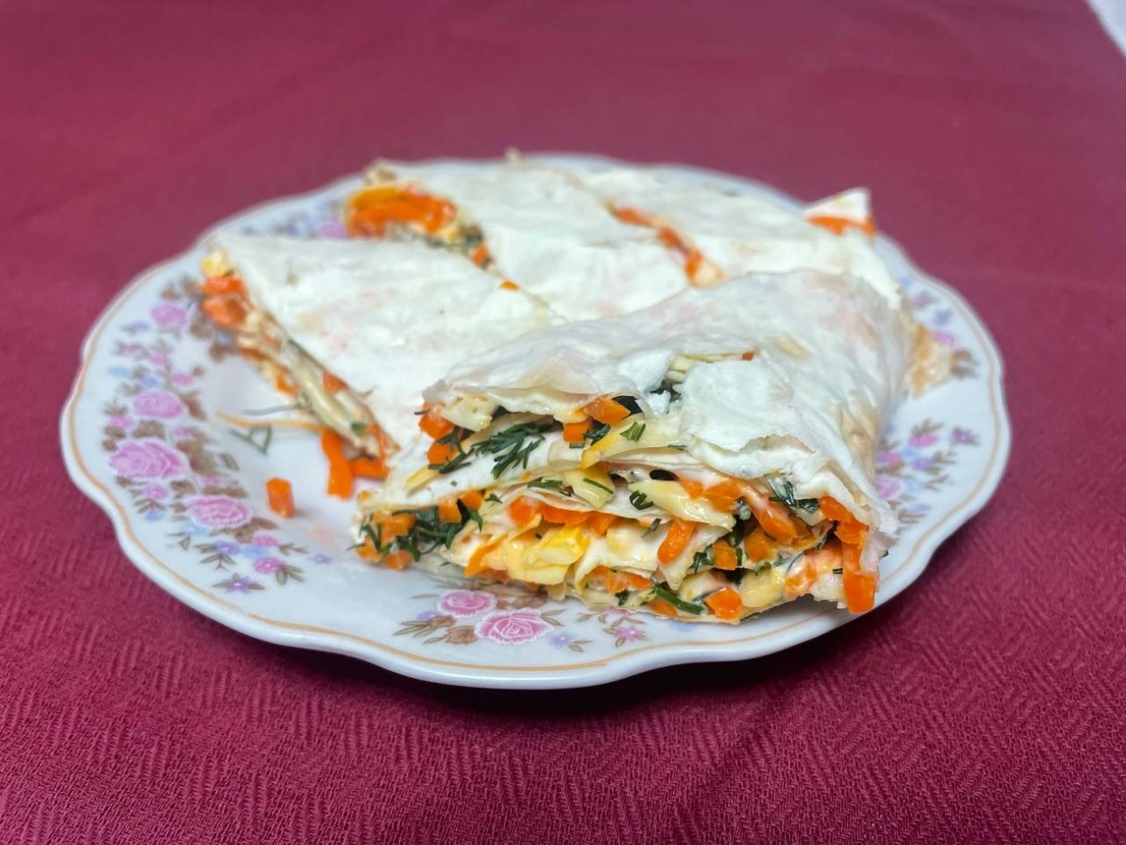 Королевские рулеты: 2 продукта через терку и на лаваш - съели целый поднос за вечер ИА Stavropol.Media