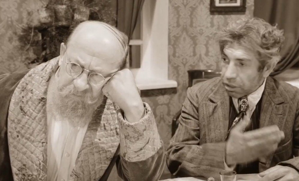 Угадайте 5 великих романов с 1 кадра экранизации Кадр из к/ф &quotСобачье сердце&quot (16+)