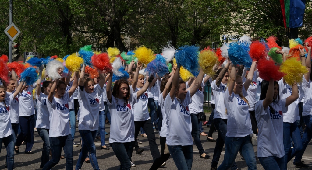 Радостно и торжественно прошли путь молодые жители дальневосточной столицы, Фото с места события собственное