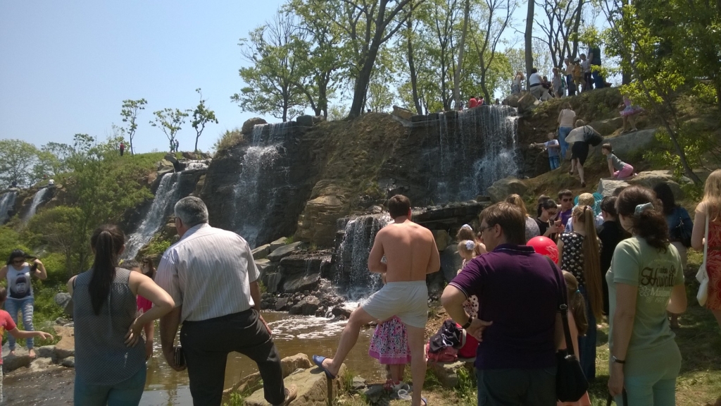 Красивый водопад, Фото с места события собственное