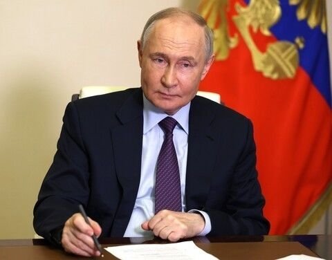 Владимир Путин открыл восстановленный Якутией спорткомплекс с бассейном в ДНР сайт главы и правительства РС (Я)