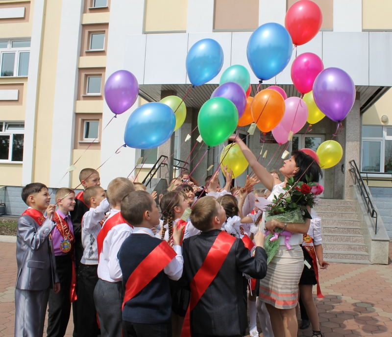 Победитель творческого состязания Виктор Доманов, Фото с места события из других источников