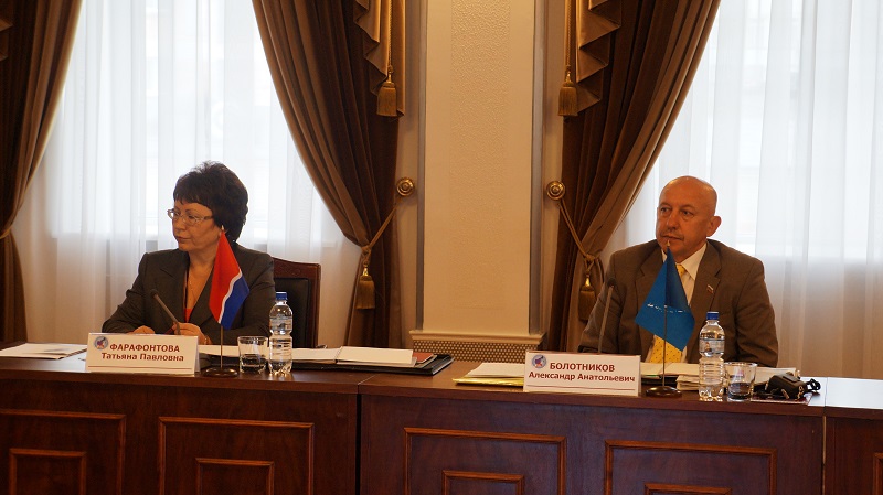 В Правительстве Магаданской области проходит очередное общее собрание Парламентской Ассоци, Фото с места события собственное