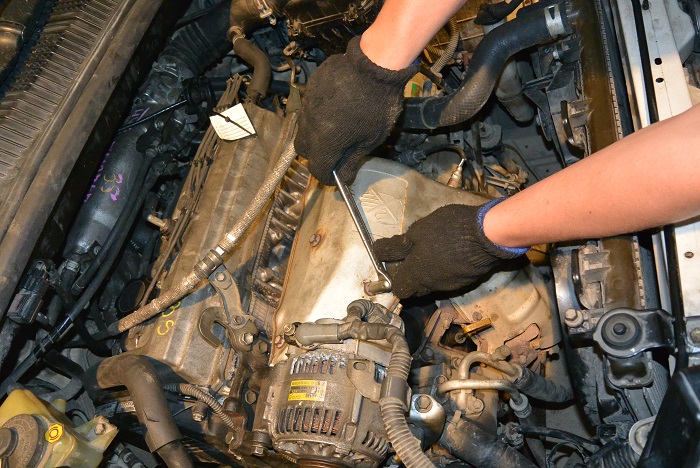 Один осмотр автомобиля клиенты "ДальАвто" могут сделать бесплатно, Фото с места события собственное