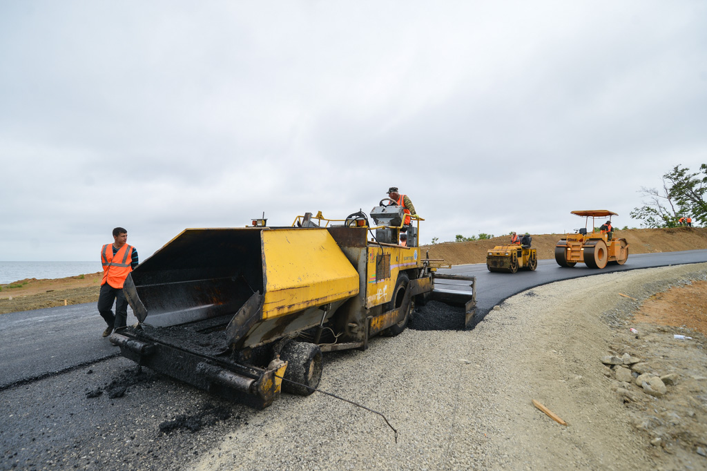 Асфальтирование разворотного кольца, Фото с места события из других источников