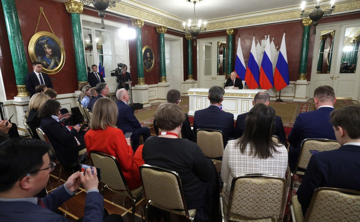Переговоры с Китаем и мир с Украиной: главные заявления Владимира Путина