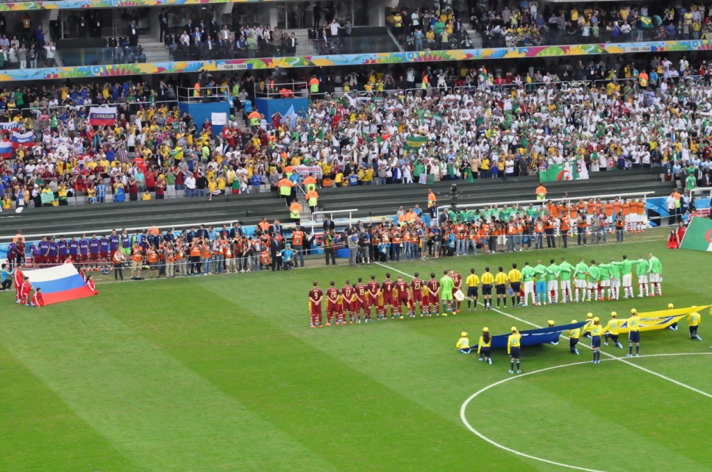 Россия сыграла с Алжиром на Чемпионате мира по футболу, Фото с места события собственное