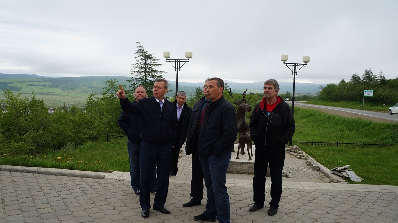  Одним из мест, где пройдут торжества, станет въездная стела "Магадан", Фото с места события собственное