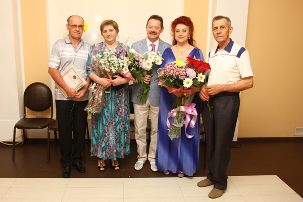 Семьи и Владимир Новиков, Фото с места события из других источников