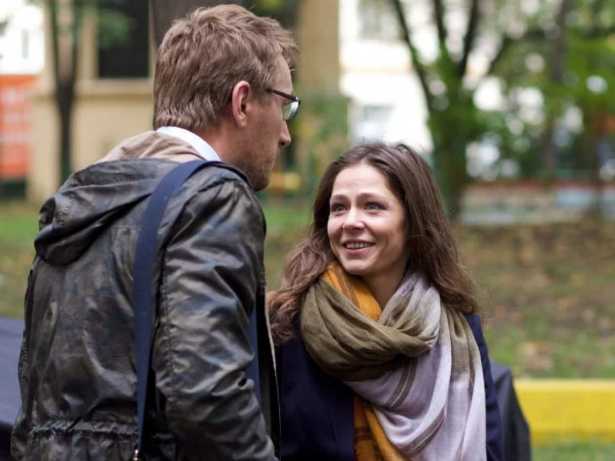 Двое на одного: российские сериалы про любовный треугольник Кадр из фильма (16+)