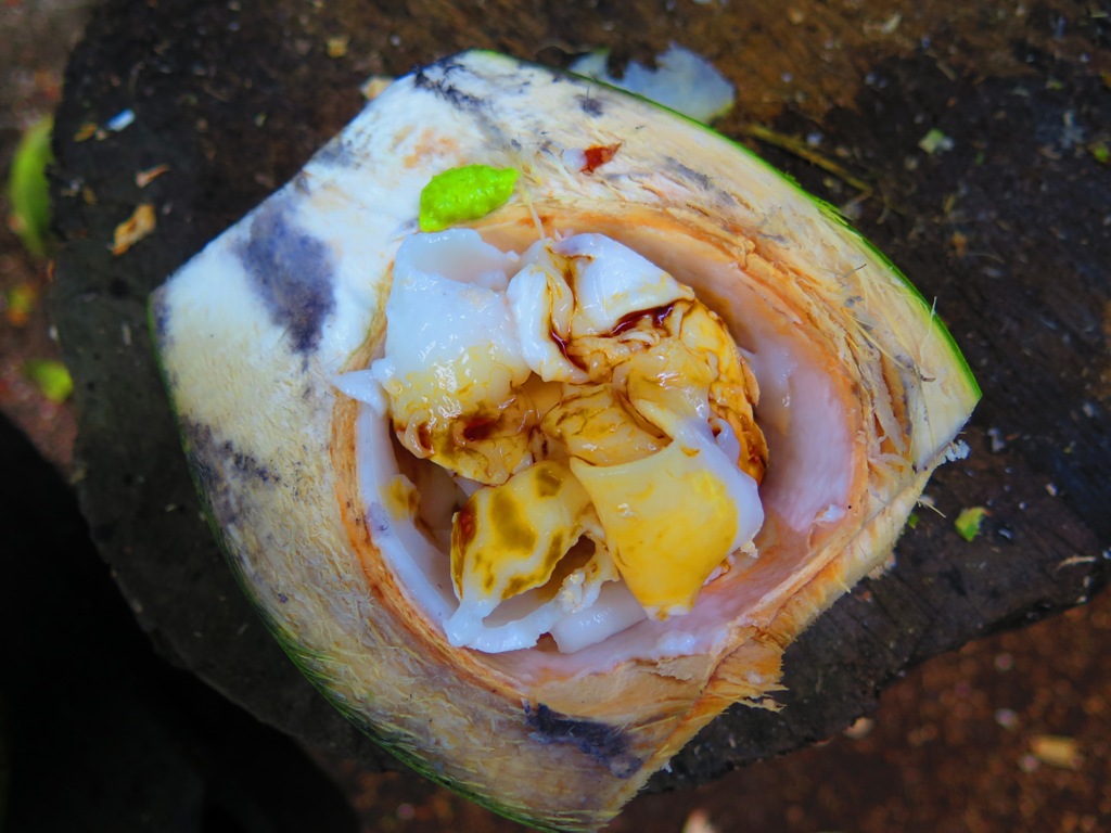 Сашими из кокоса придумали на Сайпане, Фото с места события из других источников