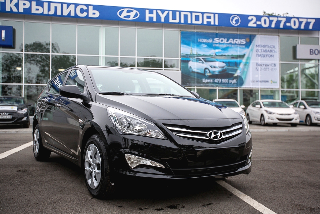 Новый Hyundai Solaris, Фото с места события собственное