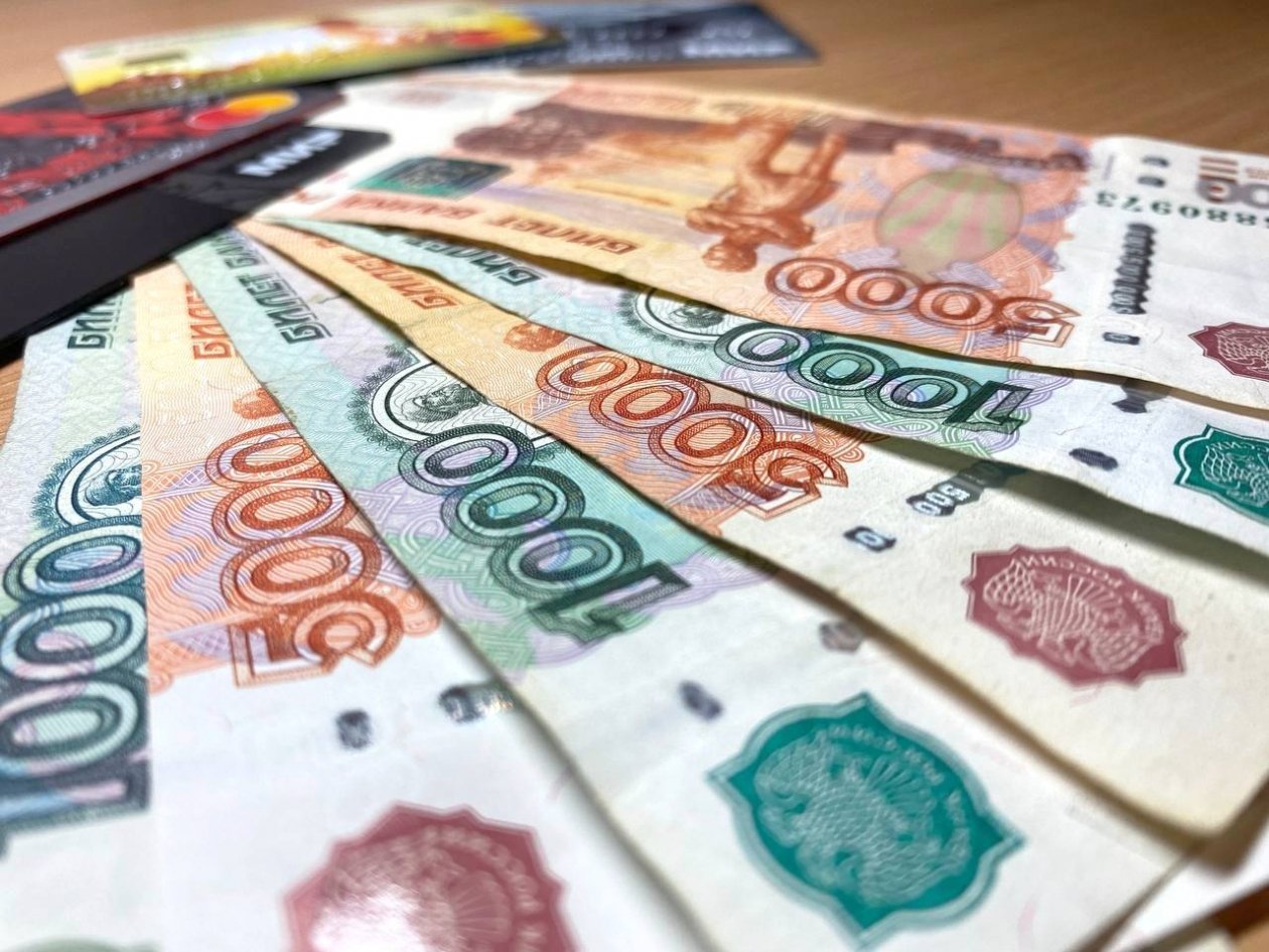 Россияне ждут хорошенькое повышение: зарплаты рванут на 50 % — обрадуют все регионы