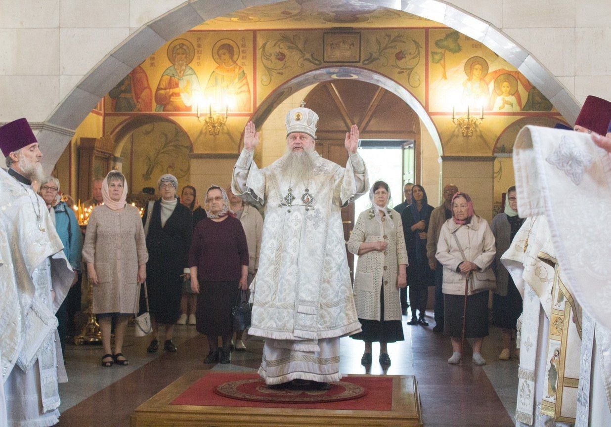 Праздник День Святого Духа отметили православные биробиджанцы