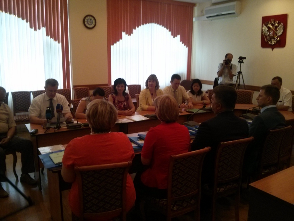 Процедура подачи документов ЛДПР, Фото с места события собственное