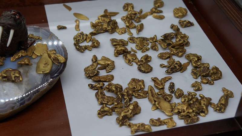 Образцы золота добытого на Колыме, Фото с места события собственное