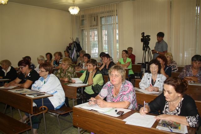 Встреча руководителей Биробиджана с активом территориального общественного самоуправления , Фото с места события собственное