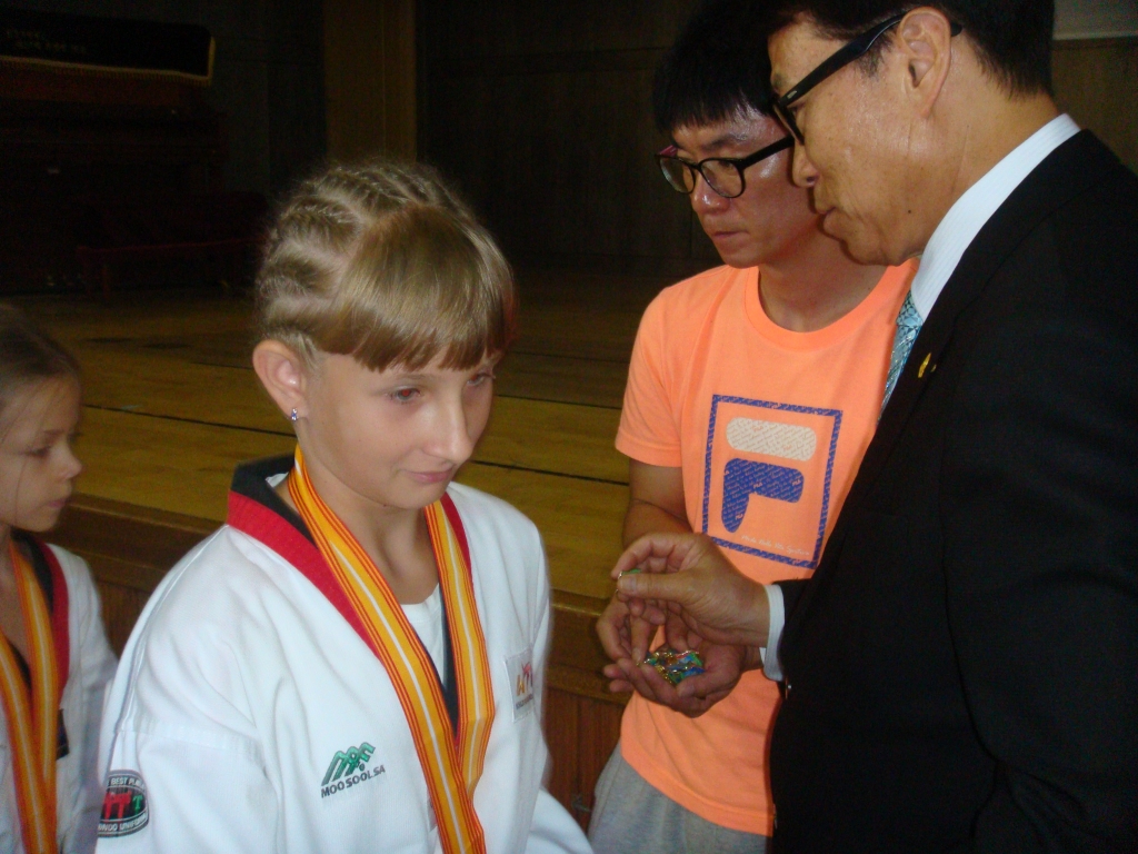 Победа хабаровчанки на международных соревнованиях, Фото с места события из других источников