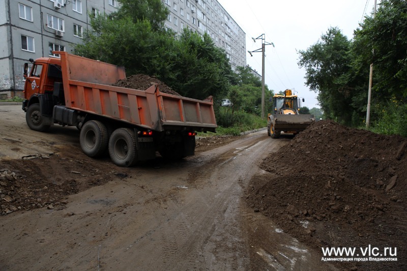 Уборка грунта, Фото с места события из других источников