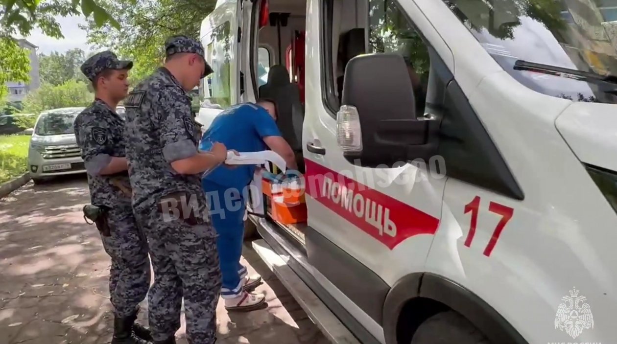 Мужчина пострадал при вызрыве бытового газа в биробиджанской пятиэтажке