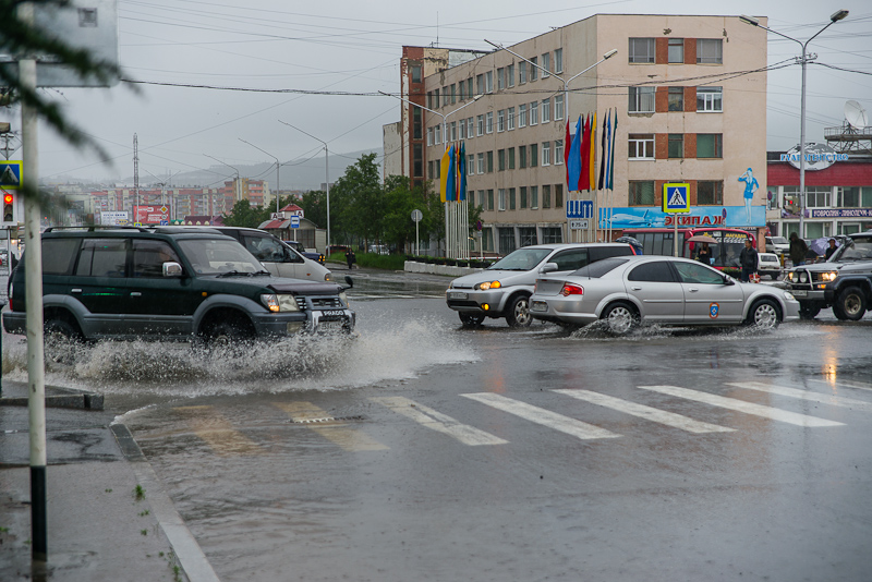 Из-за сильных дождей Магадан уходит под воду, Фото с места события собственное