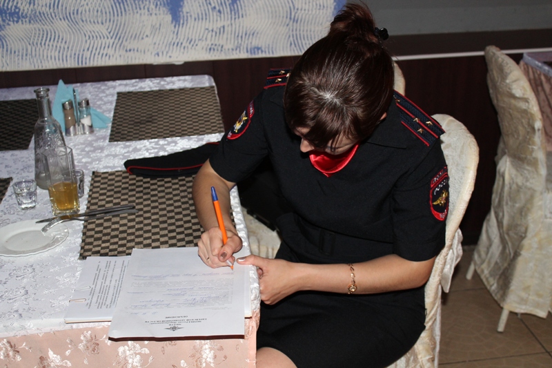 Лицензии на продажу алкогольной продукции кафе не имело , Фото с места события из других источников